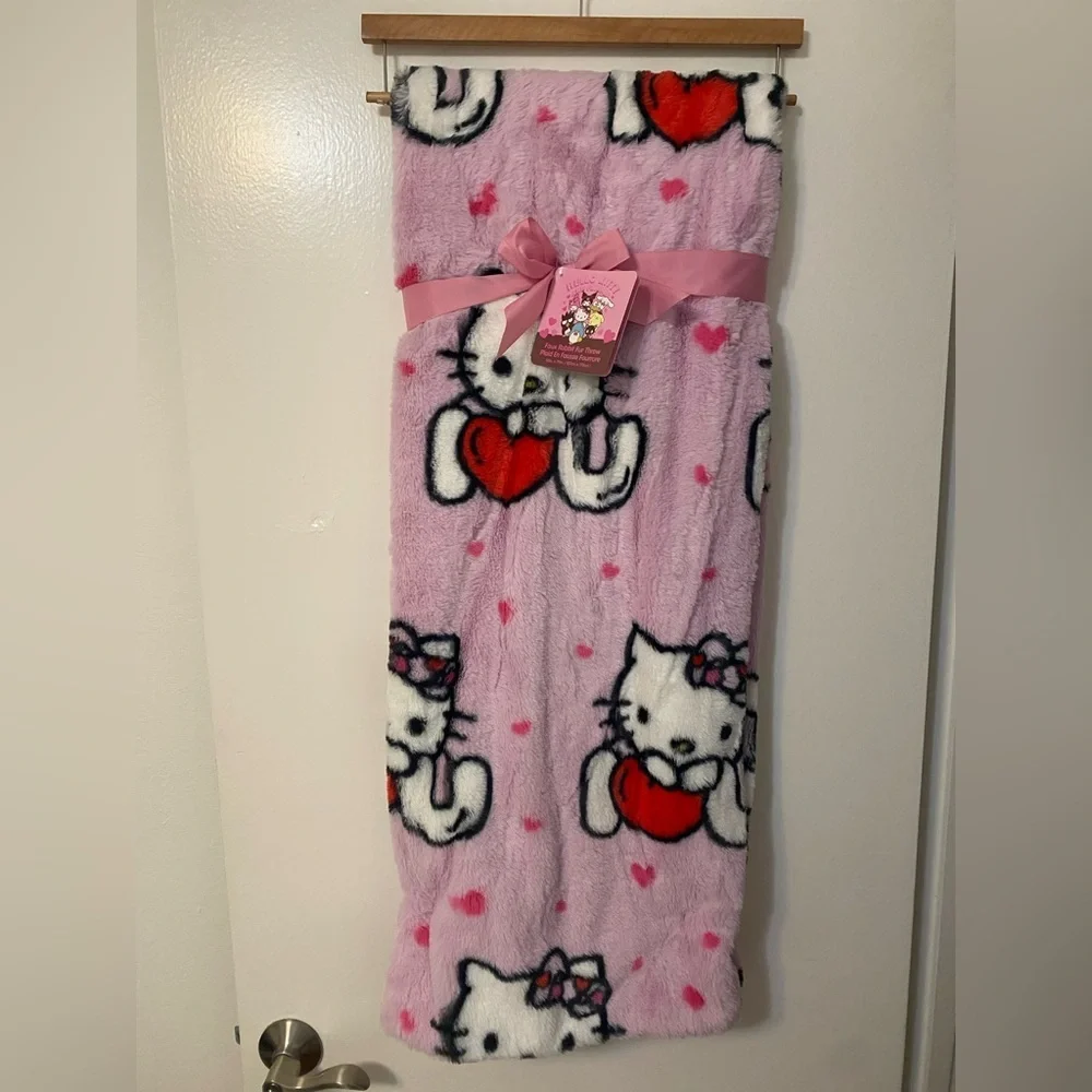 Hello Kitty Faux Rabbit Fur Valentines Day Throw Blanket